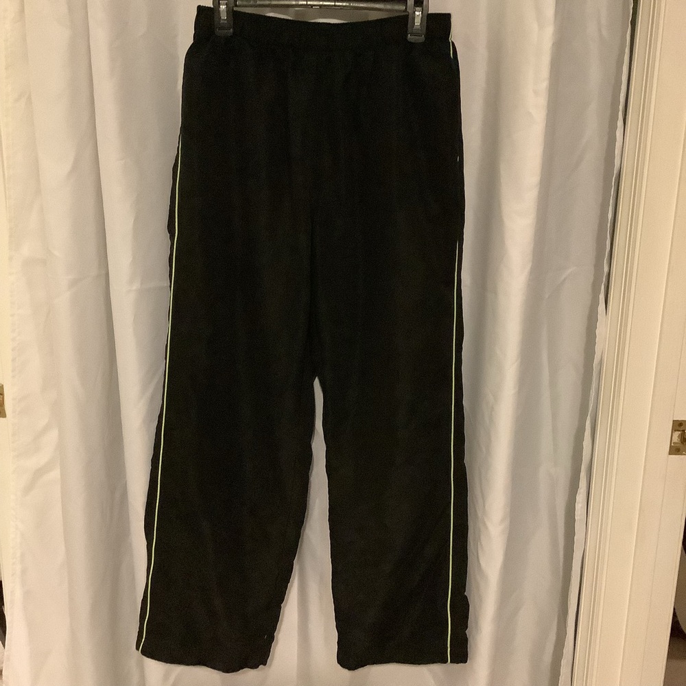 Women’s windbreaker joggers-threehearts